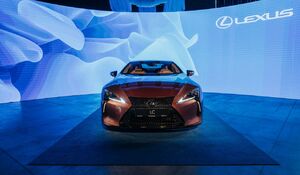  Na bratislavských módnych dňoch Lexus zažiarili hviezdy česko-slovenskej módnej scény