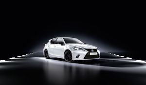 Nowe wersje Lexusa CT i IS