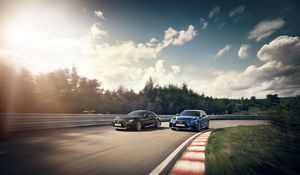MODELE GS F I RC F Z AKTYWNYM ZAWIESZENIEM AVS