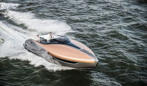 LEXUS ODHALUJE NOVÝ KONCEPT SPORTOVNÍ JACHTY