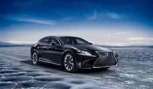 Nowy Lexus LS 500h na tournée po Polsce