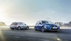 MODERNIZOVANÝ LEXUS CT 200H: ŠPORTOVEJŠÍ VZHĽAD, UPRAVENÝ INTERIÉR A PROGRESÍVNA VÝBAVA