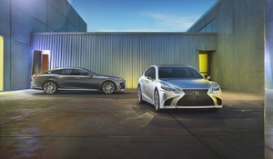 HÉT LUXUSSZÍNVONALÚ MEGOLDÁS, AMELLYEL A LEXUS ÚJ DIMENZIÓT NYIT AZ AUTÓIPARBAN