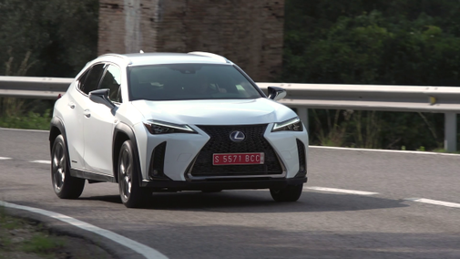 LEXUS UX250h CLIP - WITHTURNSTIL 