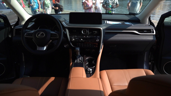 Auta na Náplavce 2019