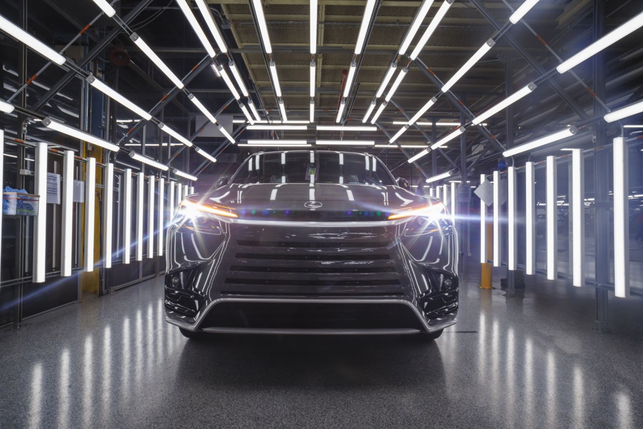 LEXUS ROZPOCZĄŁ PRODUKCJĘ MODELU TX. W FABRYKĘ ZAINWESTOWANO 803 MILIONY DOLARÓW