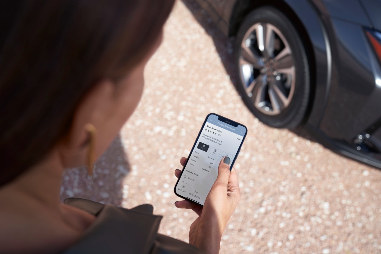 LEXUS ONLINE SERVICE BOOKING. REZERWACJA WIZYTY W SERWISIE W APLIKACJI LEXUS LINK+ LUB ONLINE
