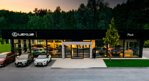 NOWY SALON LEXUSA W PŁOCKU