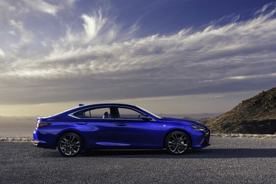 Lexus ES 2021