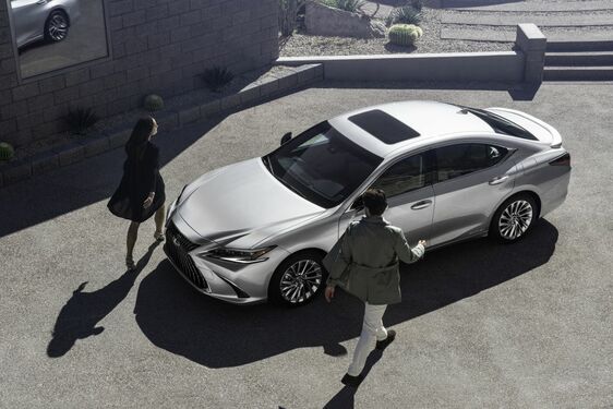 Lexus ES 2021