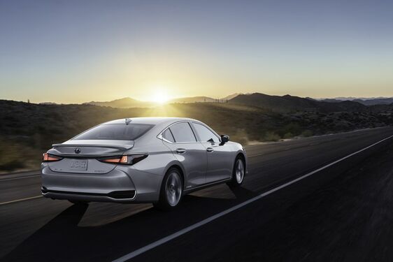 Lexus ES 2021