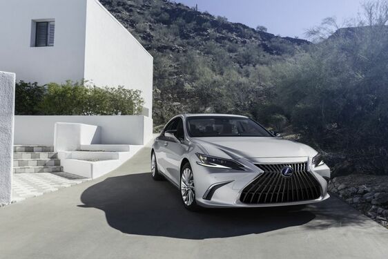 Lexus ES 2021