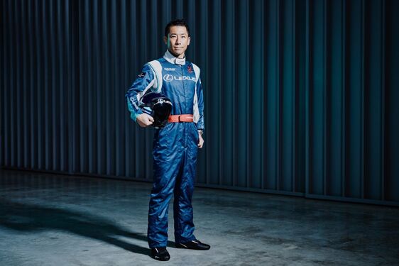 Lexus z pilotem Yoshihide Muroyą tworzą zespół w serii wyścigów lotniczych The Air Race