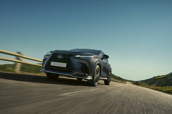 LEXUS WRAZ Z NOWYM NX ZMIENIŁ PODEJŚCIE DO TWORZENIA SAMOCHODÓW