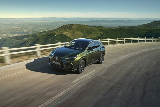 LEXUS WRAZ Z NOWYM NX ZMIENIŁ PODEJŚCIE DO TWORZENIA SAMOCHODÓW