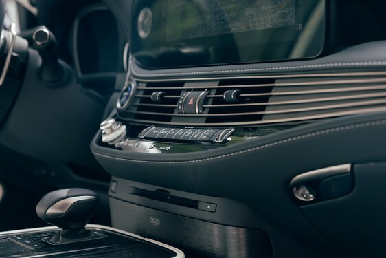 LS 500h 2022