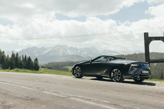 LC 500 CV 2022