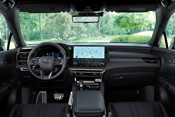 RX 2023 Interior