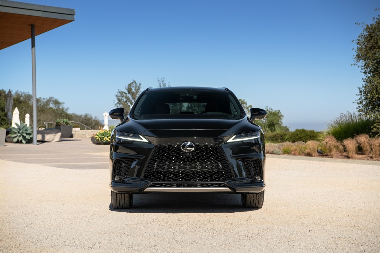 BIPOLARNA BATERIA W LEXUSIE RX. RYNKOWY DEBIUT INNOWACYJNEJ TECHNOLOGII