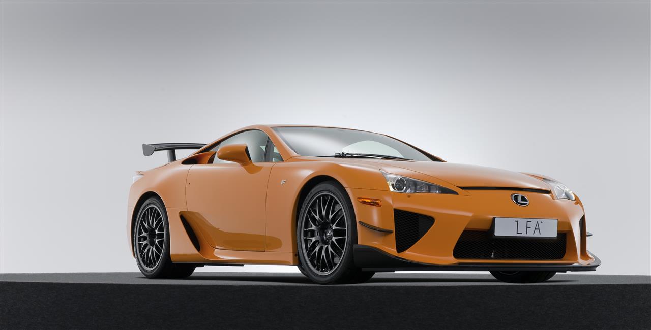 OSTATNI LEXUS LFA WYJECHAŁ Z FABRYKI 10 LAT TEMU. MODEL, KTÓRY STAŁ SIĘ LEGENDĄ MOTORYZACJI