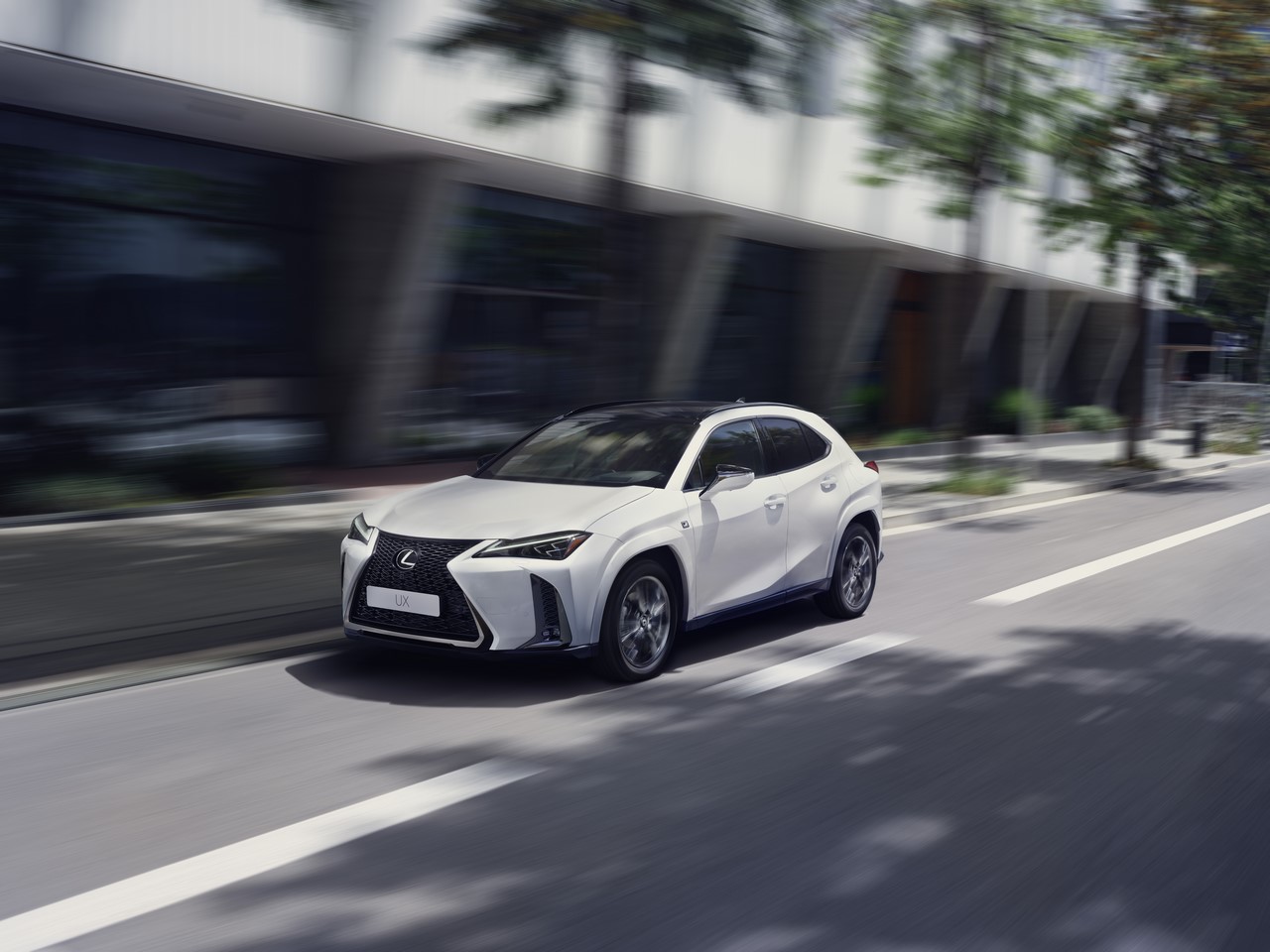 LEXUS NX NAJPOPULARNIEJSZYM MODELEM MARKI W EUROPIE W 2022 ROKU