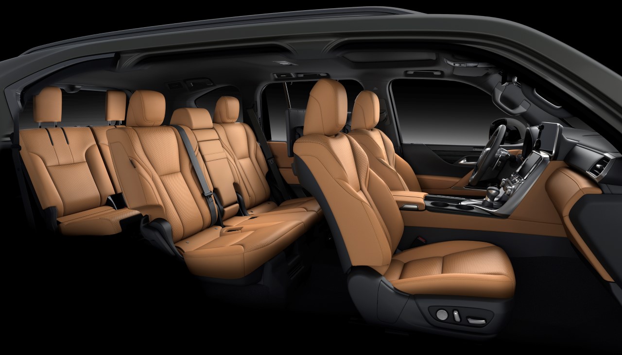 LEXUS LX Z TRZEMA RODZAJAMI KABINY I WERSJĄ F SPORT