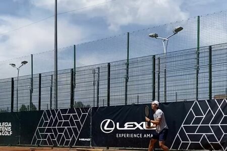 TOMASZ BERKIETA Z PROGRAMU LEXUS TENNIS TALENTS BY LEGIA PÓŁFINALISTĄ AUSTRALIAN OPEN JUNIORÓW 
