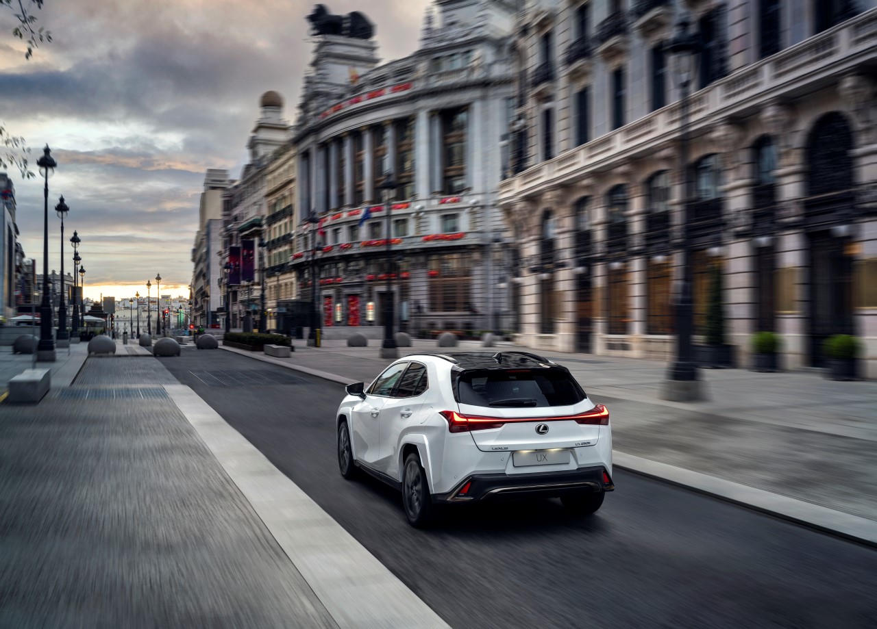 DWA LEXUSY W TOP10 NAJPOPULARNIEJSZYCH AUT PREMIUM W POLSCE. WYNIKI REJESTRACJI W LUTYM 2023 ROKU