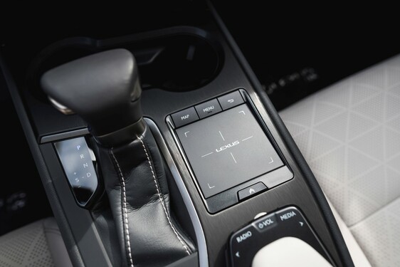 Lexus UX 2018