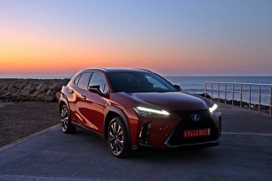 Lexus UX 2018