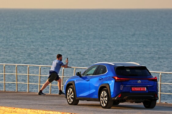 Lexus UX 2018