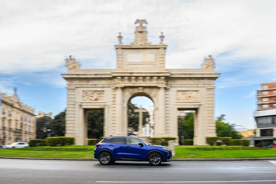 Photo: Daniel Reinhardt for LEXUS