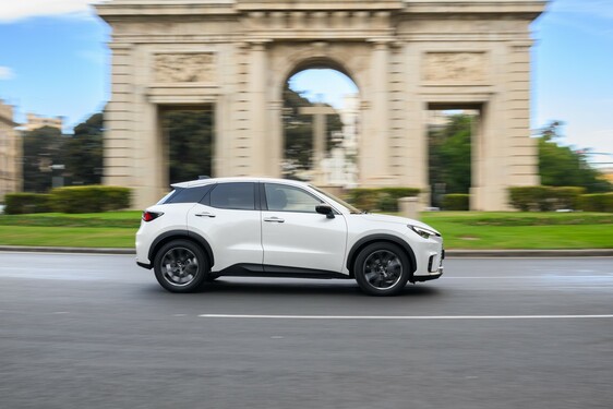 Photo: Daniel Reinhardt for LEXUS