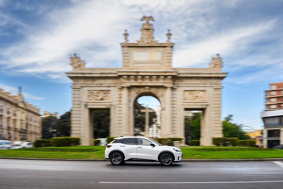 Photo: Daniel Reinhardt for LEXUS
