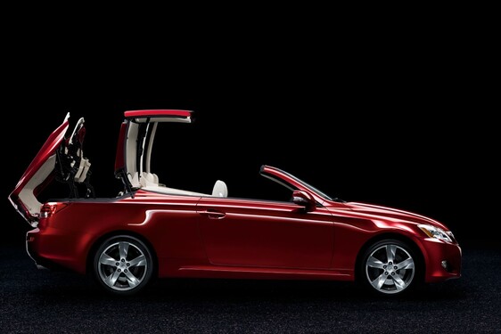 2008 Paris Motor Show – Lexus IS C