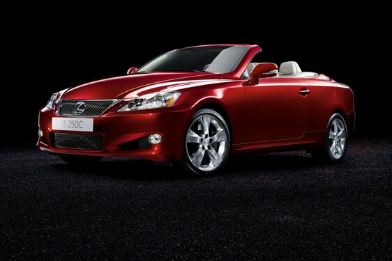 2008 Paris Motor Show – Lexus IS C