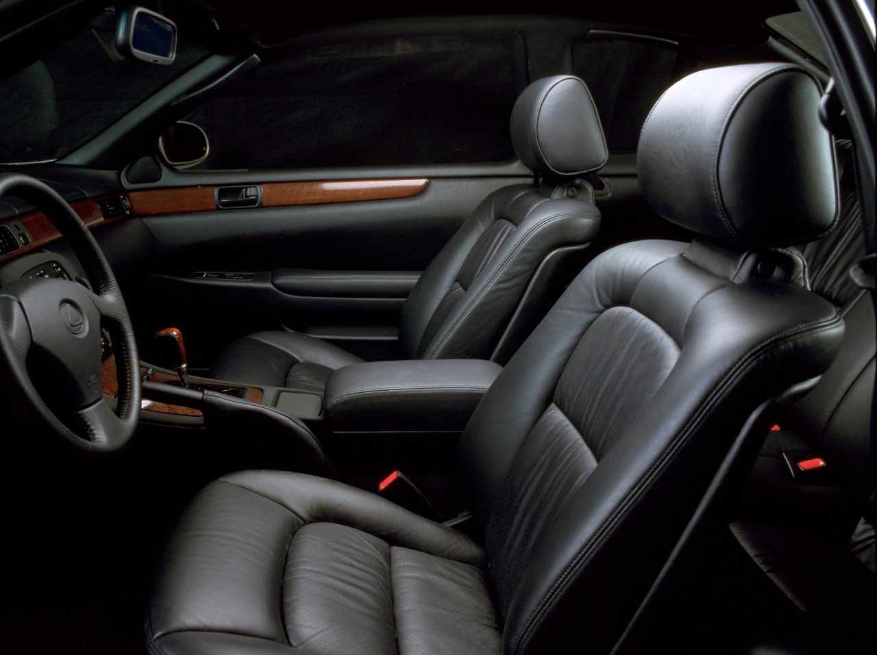 LEXUS SC, CZYLI KULTOWE SILNIKI I TECHNOLOGIE WYPRZEDZAJĄCE SWOJE CZASY