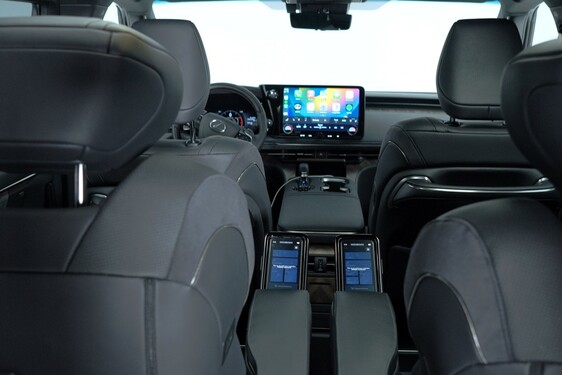 Lexus LM