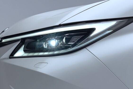 Lexus LM