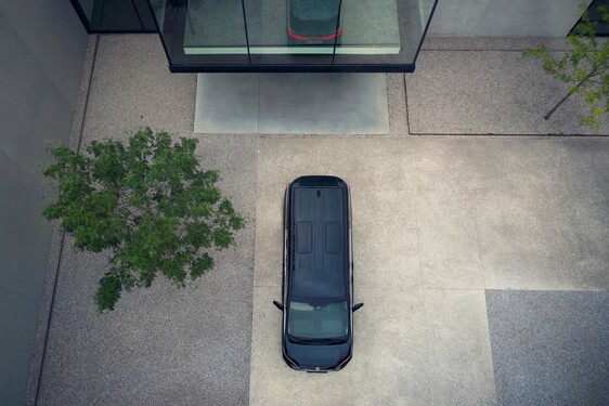 Lexus LM