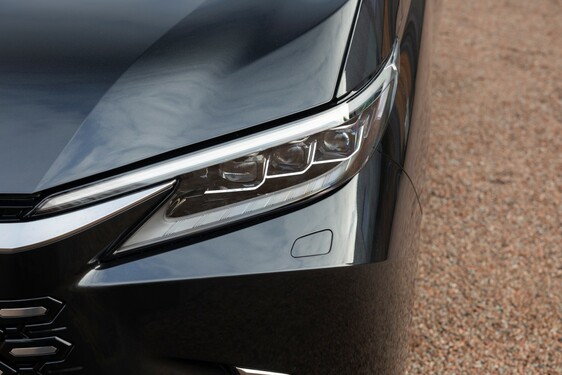 Lexus LM