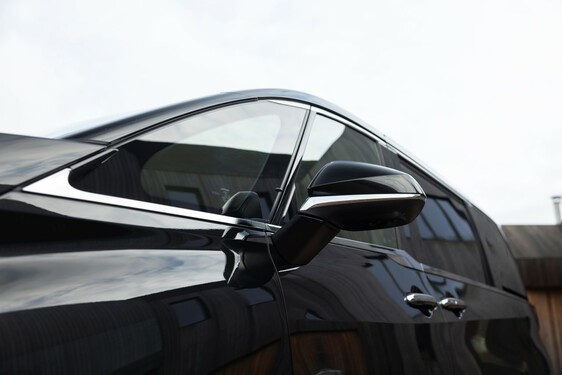 Lexus LM