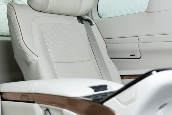 Lexus LM