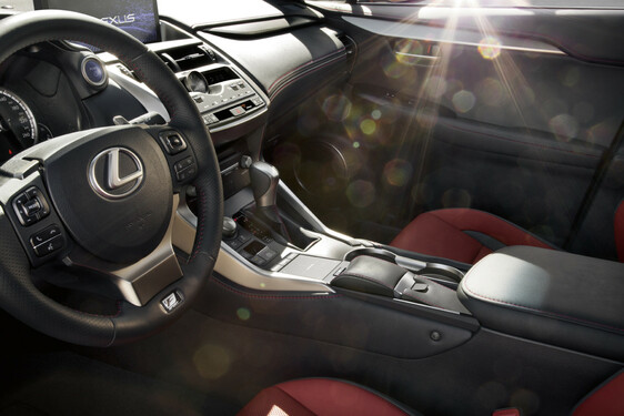 Lexus NX 2018