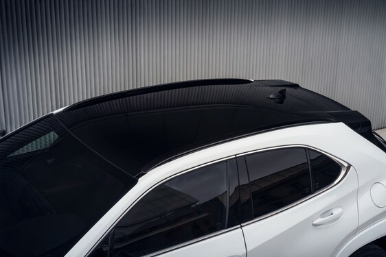 Lexus UX 2023