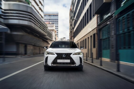 Lexus UX 2023