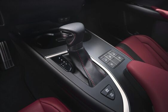 Lexus UX 2023