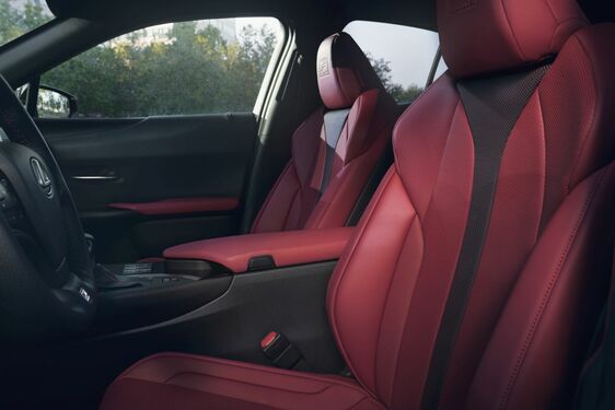 Lexus UX 2023
