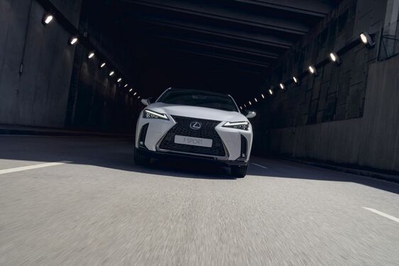 Lexus UX 2023