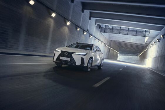 Lexus UX 2023